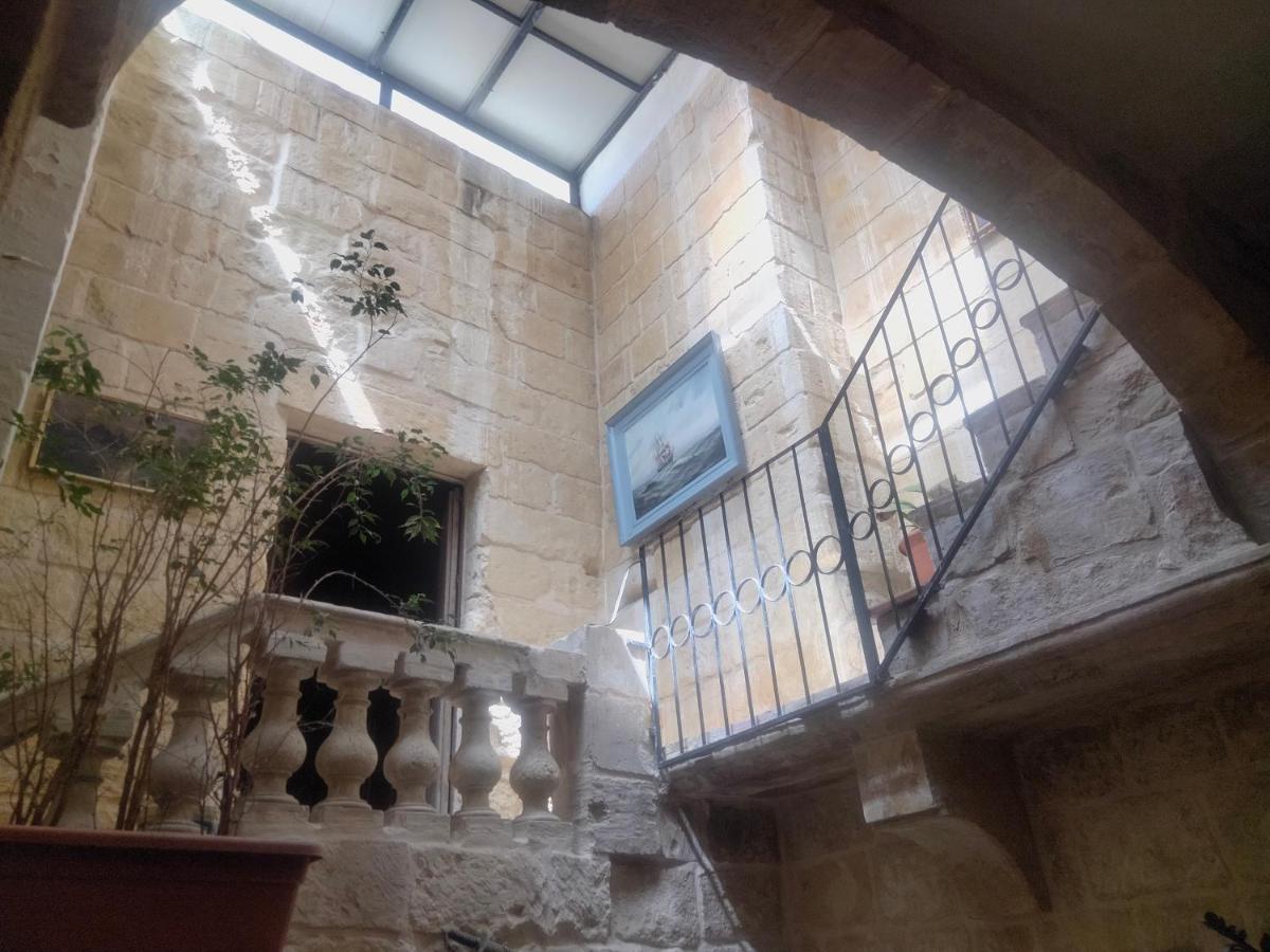 Vakantiehuis Charming 17th Cent House Of Character In The Famous 3 Cities, Right Next To Valletta
